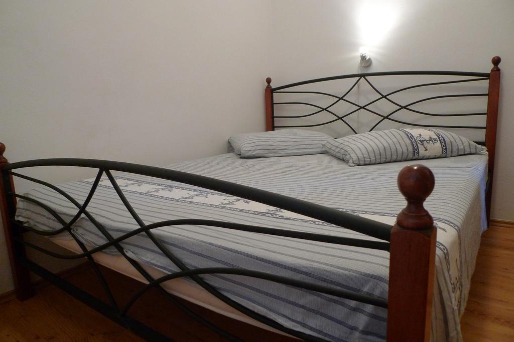 Apartment Chupa Корчула Екстер'єр фото